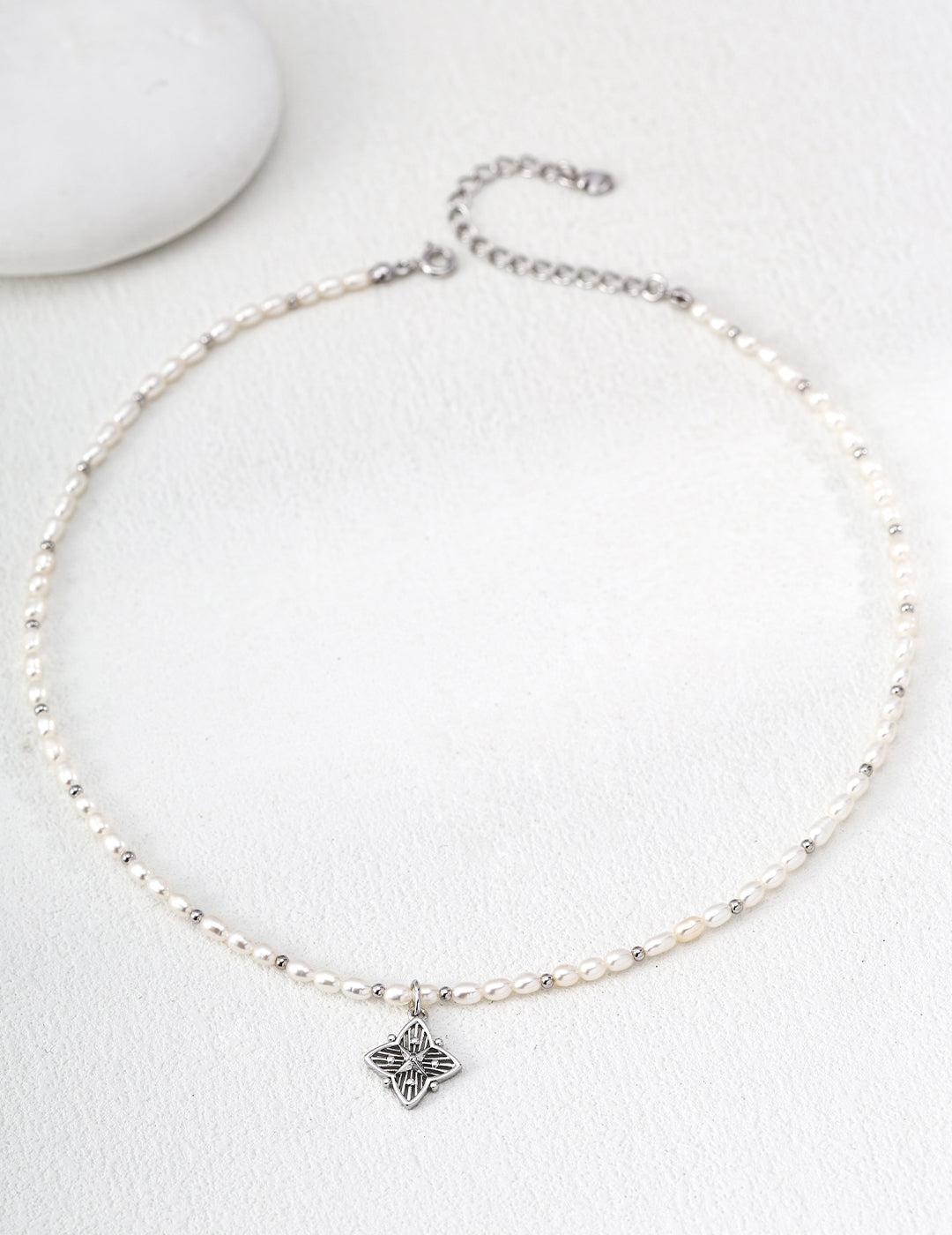 Natural Pearl Four-Leaf Clover Necklace in 925 Sterling Silver – Lucky Elegant Jewelry for Women