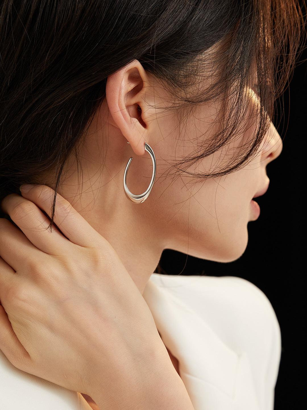 Minimalist Curved Line Earrings in 925 Sterling Silver – Modern Elegant Jewelry for Women