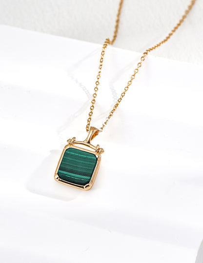 Elegant Malachite Pendant Necklace in 925 Sterling Silver – Minimalist Natural Gemstone Jewelry for Women