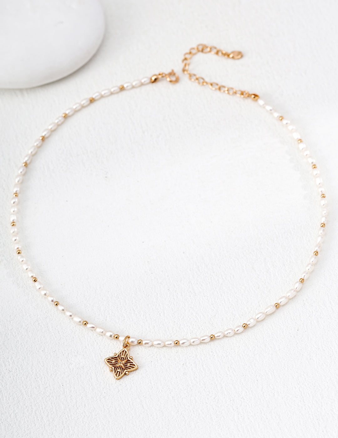 Natural Pearl Four-Leaf Clover Necklace in 925 Sterling Silver – Lucky Elegant Jewelry for Women